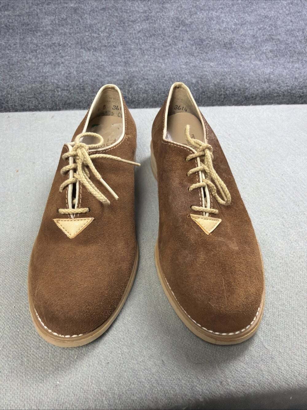 Vtg Town & Country Brown Suede Lace Up Oxford Arrow Shoes Women's Size 6